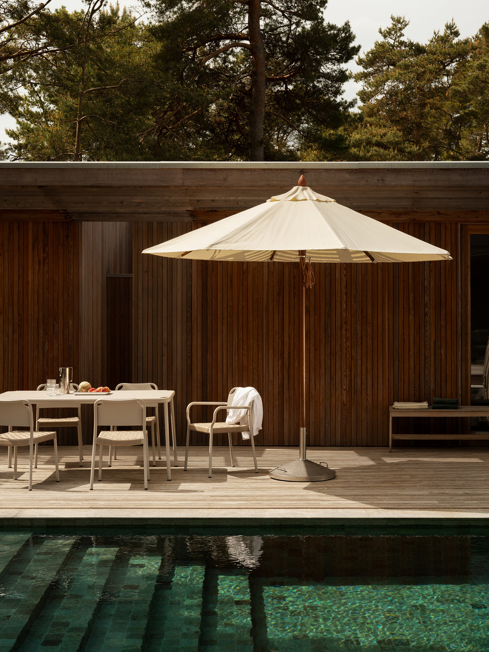Vind Outdoor Dining Armchair