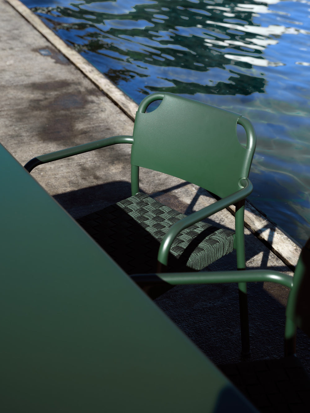 Vind Outdoor Dining Armchair