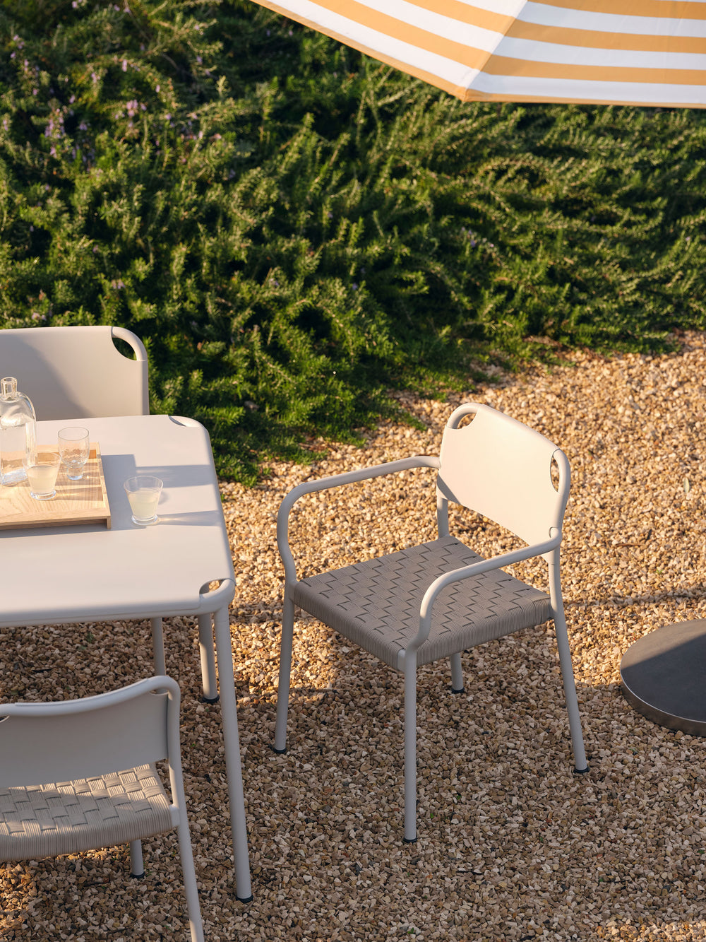 Vind Outdoor Dining Table