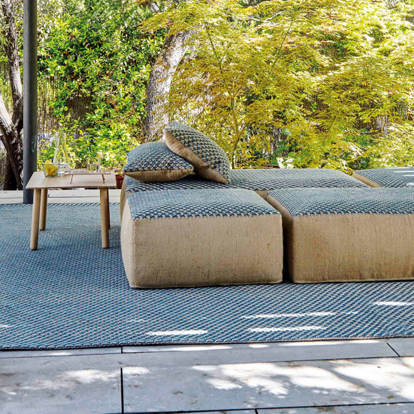 Espacio Raw Small Ottoman