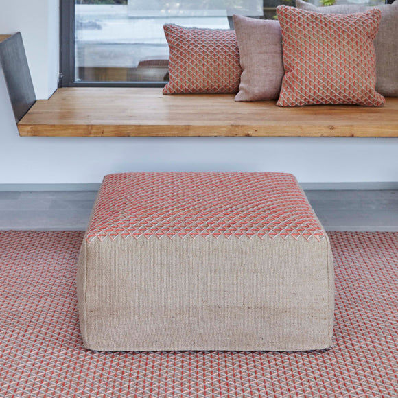 Espacio Raw Small Ottoman