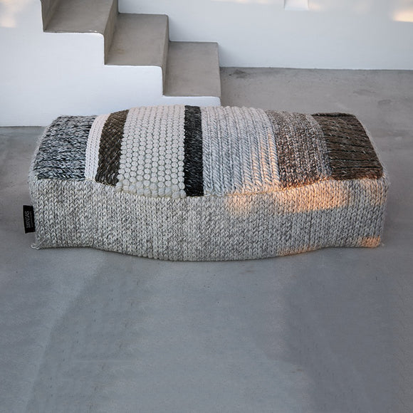 Mangas Pouf