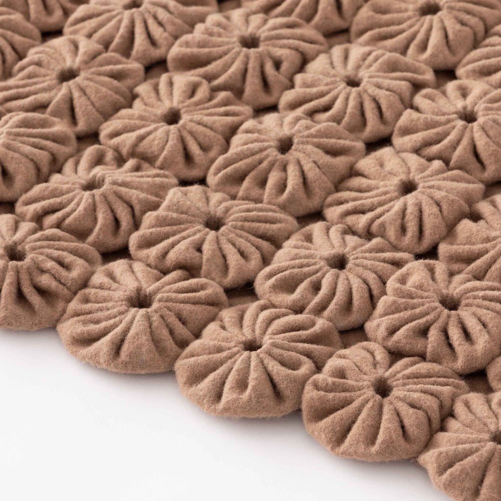 Momos Rug