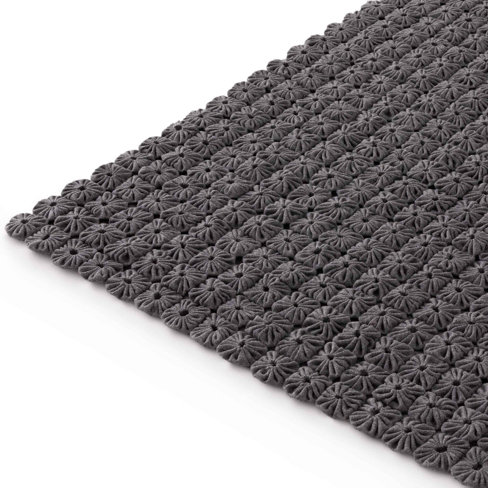 Momos Rug