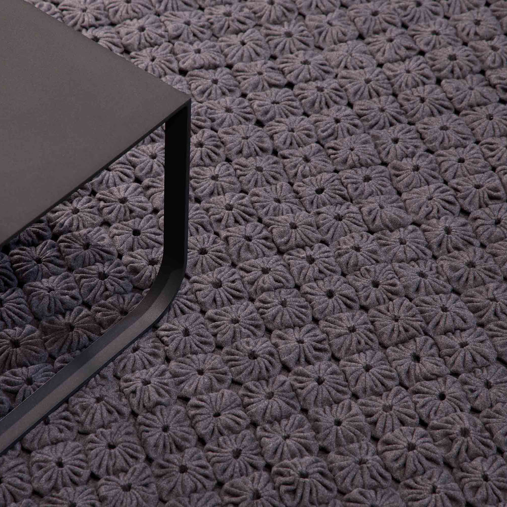 Momos Rug