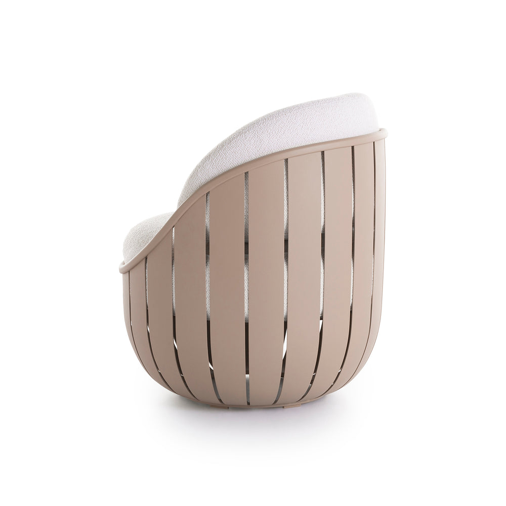 Arena Outdoor Club Chair