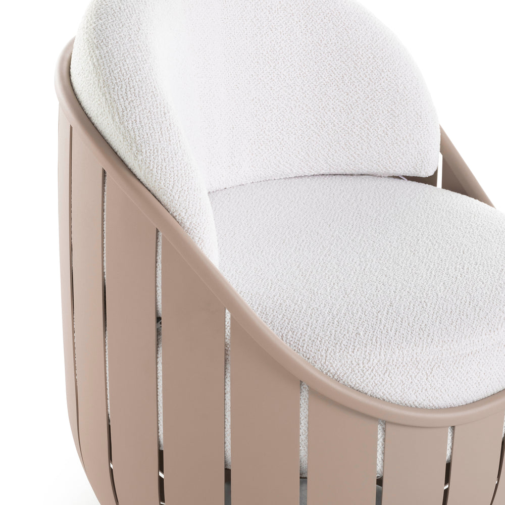 Arena Outdoor Club Chair