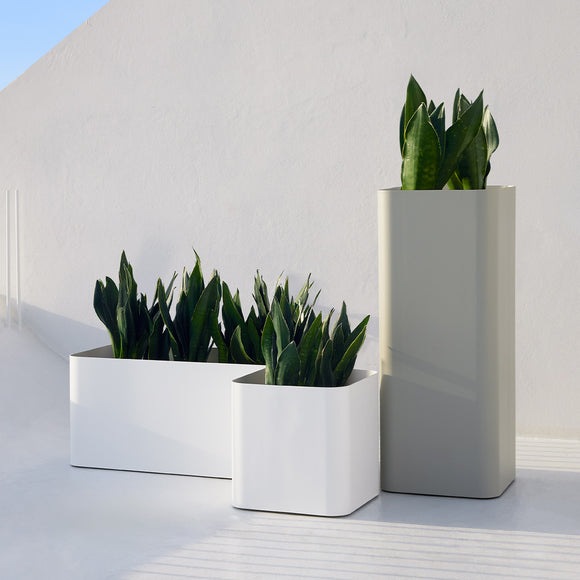 Sonora Outdoor Planter with Wheels