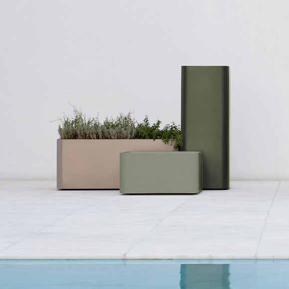 Sonora Outdoor Planter with Wheels