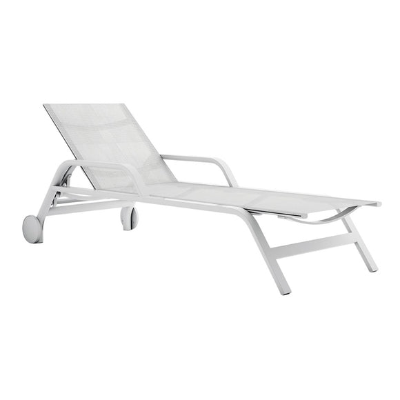 Stack Chaiselongue with Arms and Wheels