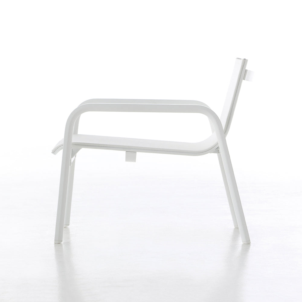 Stack Outdoor Lounge Chair