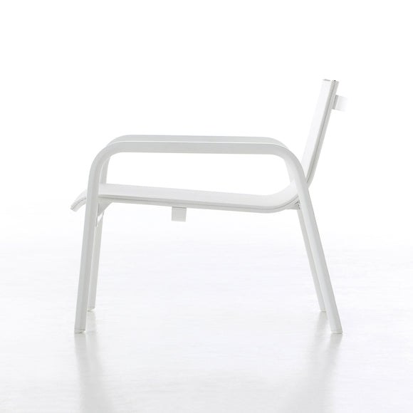 Stack Outdoor Lounge Chair