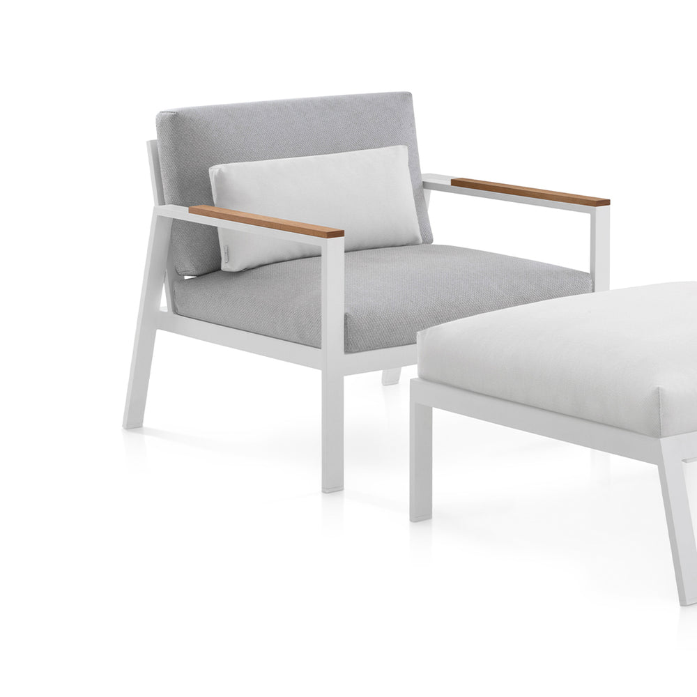 Timeless Outdoor Club Chair