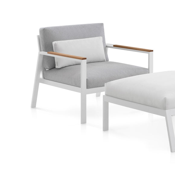 Timeless Outdoor Club Chair