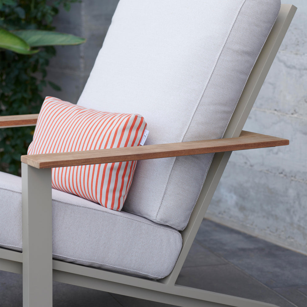 Timeless Relax Outdoor Club Chair