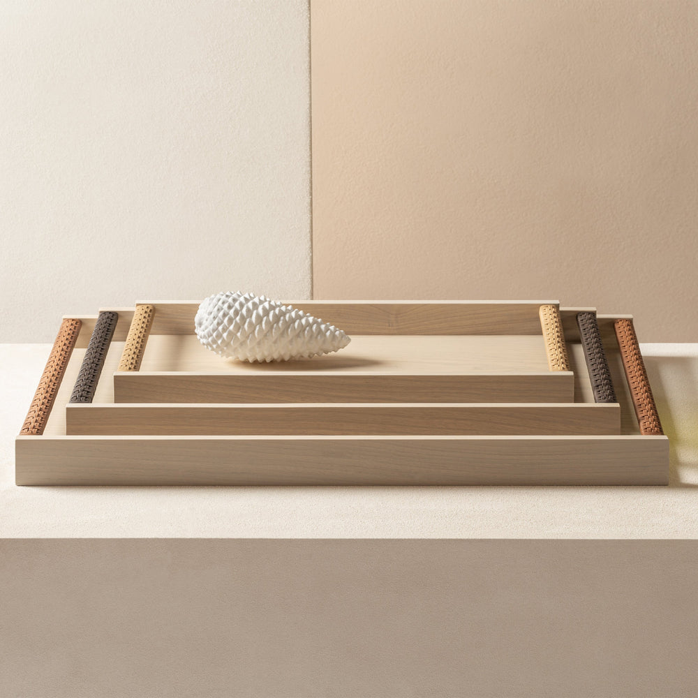 Riviere Dama Tray with Handwoven Handle