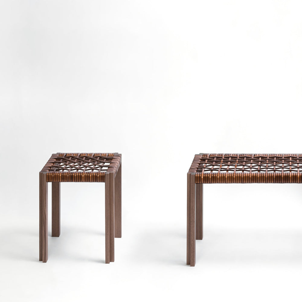 Structura Crisscross Stool