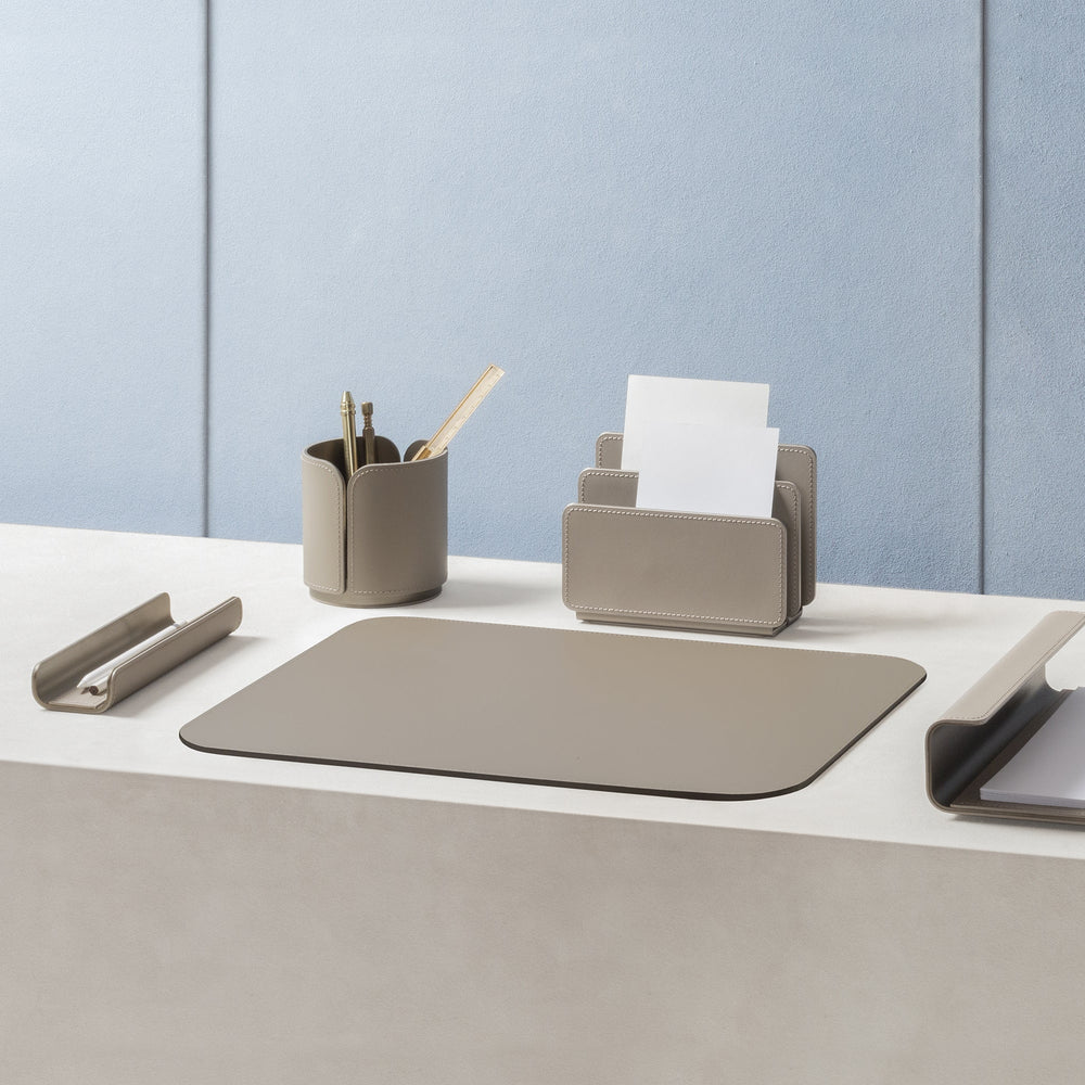 Rudi Tour Pen Holder