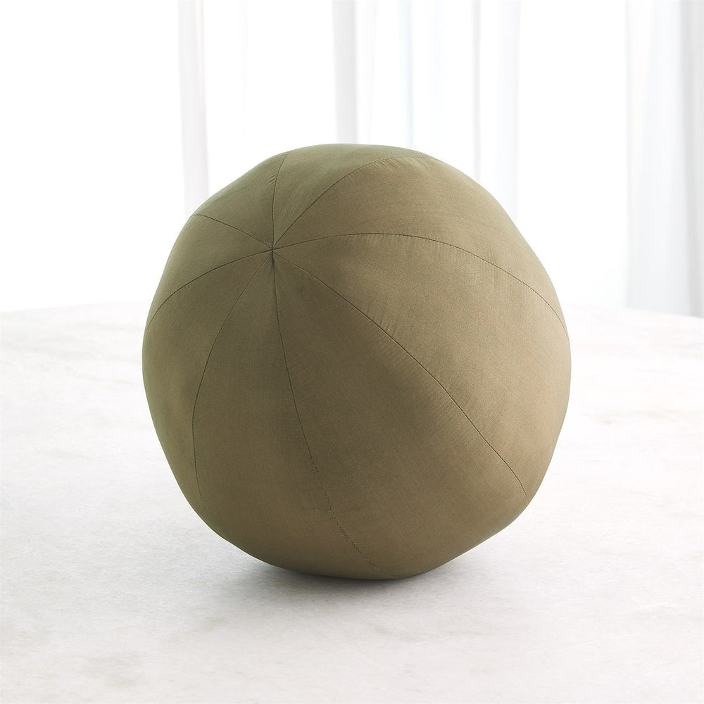 Ronde Throw Pillow