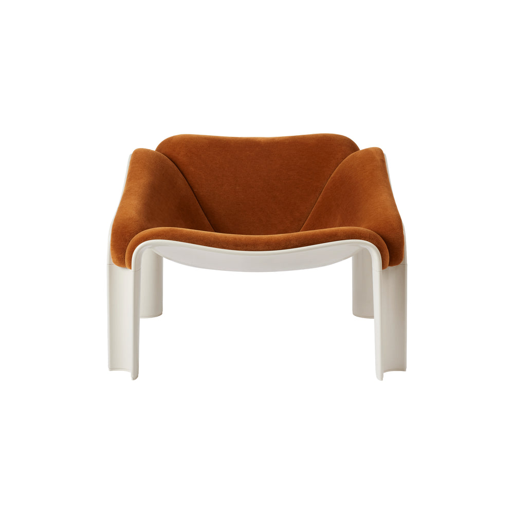 F300 Front Upholstered Lounge Chair