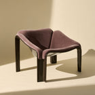 F300 Front Upholstered Lounge Chair