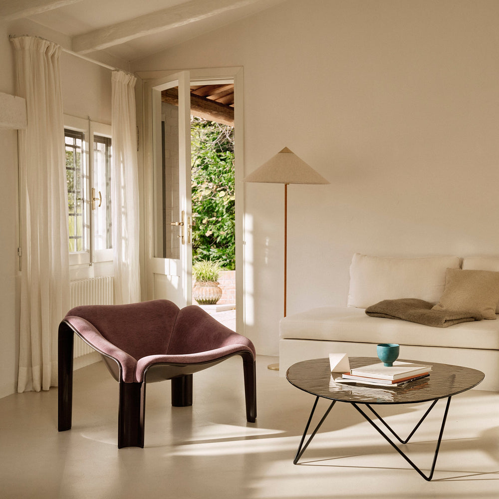 F300 Front Upholstered Lounge Chair