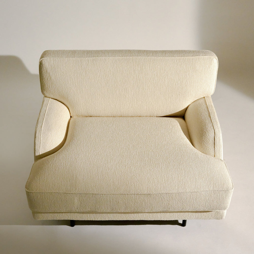 Flaneur Lounge Chair