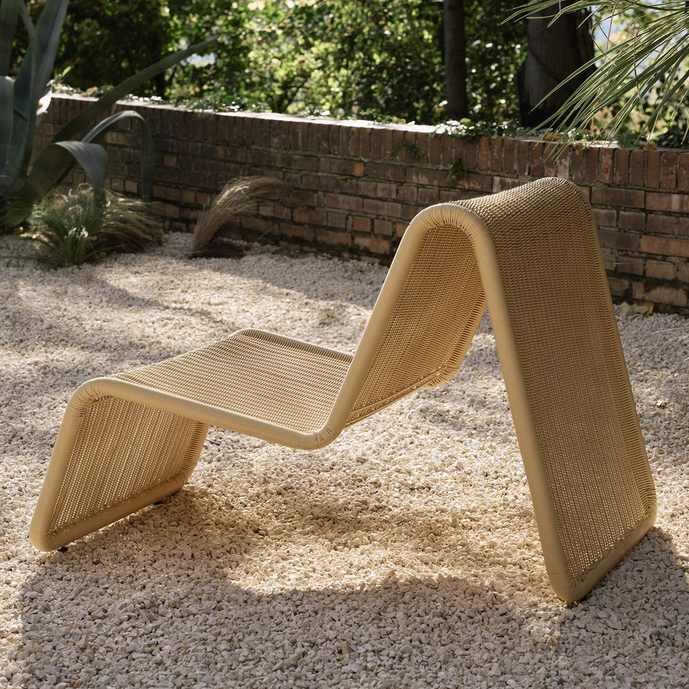 P3 Outdoor Lounge Chair