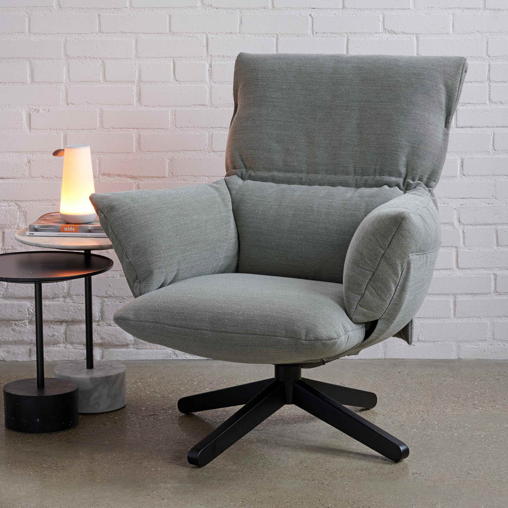 Lud'o Lounge Chair with Ottoman Spokes Base