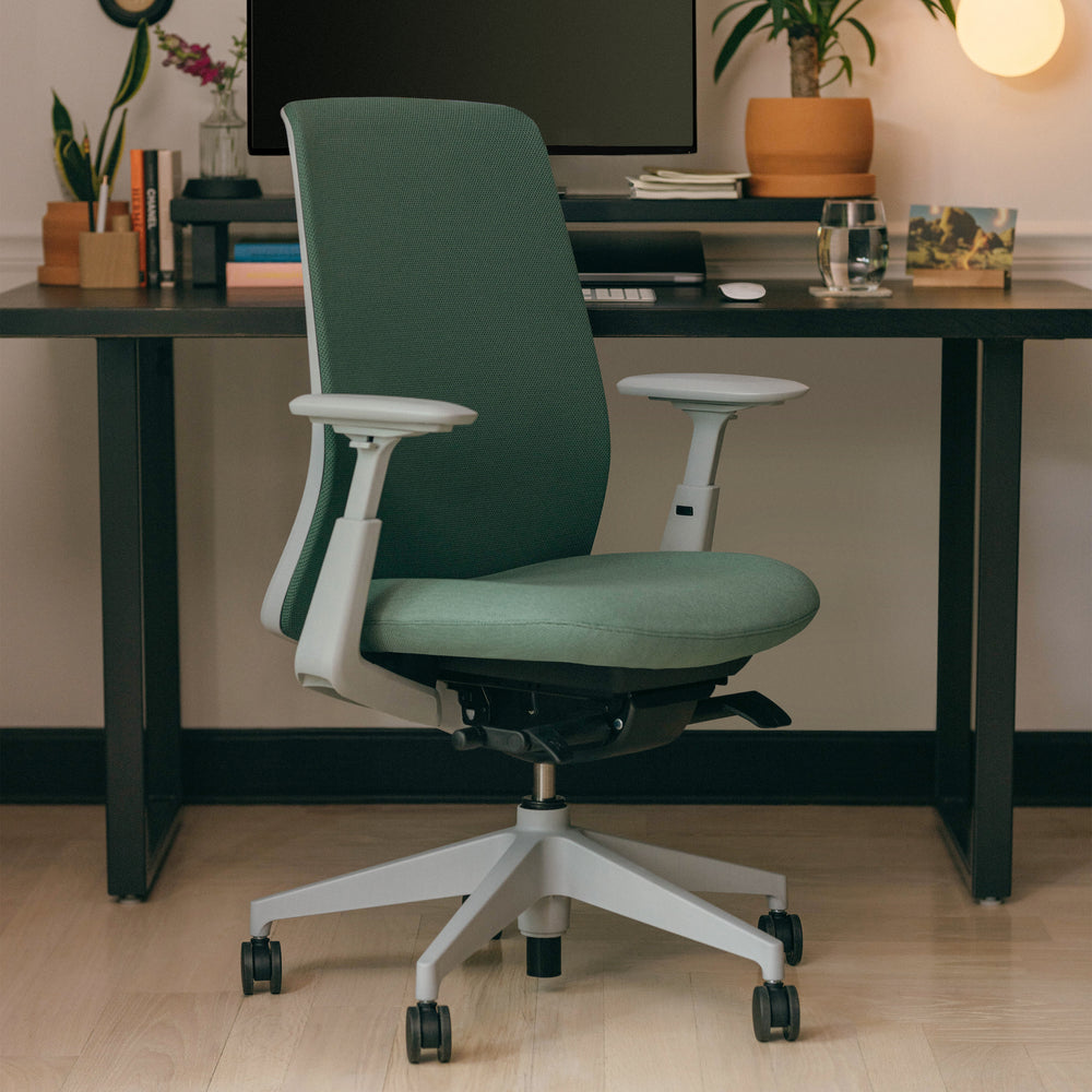 Soji Mesh Back Office Chair