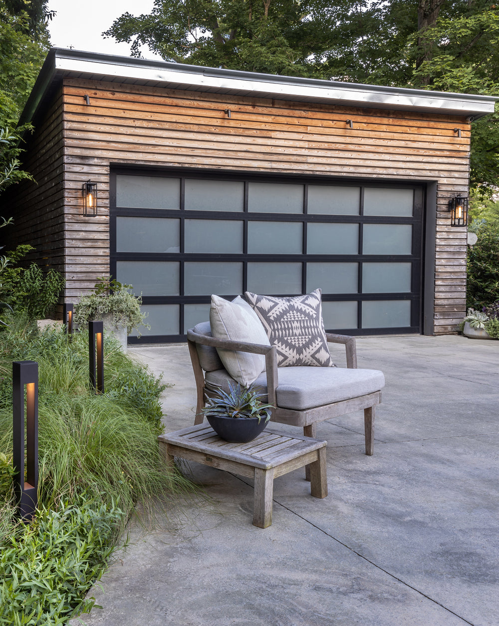 Max Outdoor Wall Light