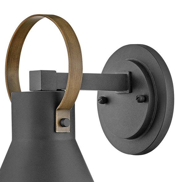 Winnie Outdoor Wall Light