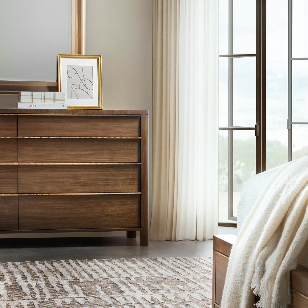 Eleana Eight Drawer Dresser Hooker Furniture