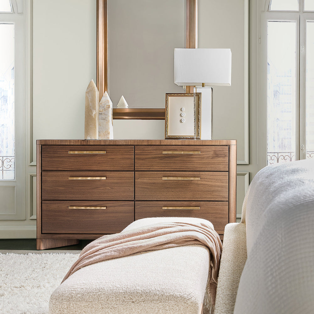 Eleana Dresser