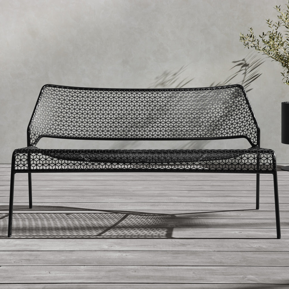 Hot Mesh Settee