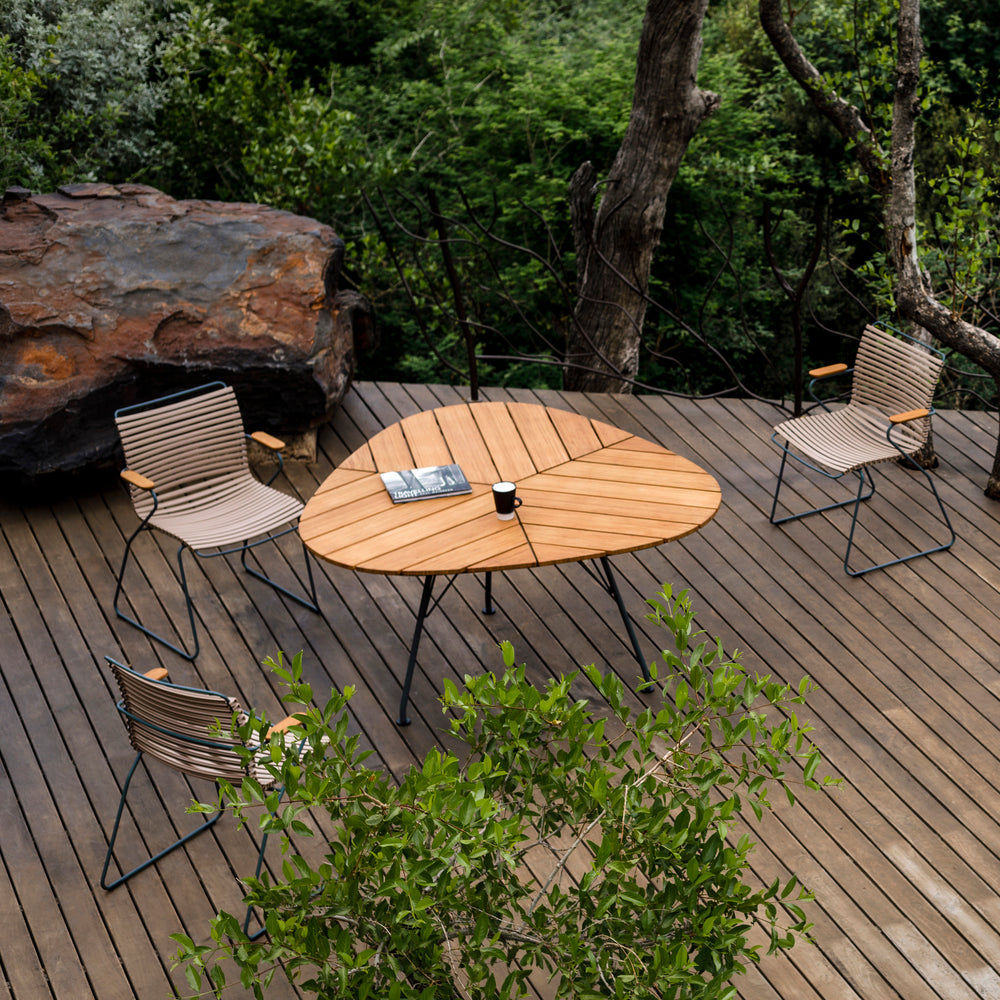 Leaf Outdoor Dining Table