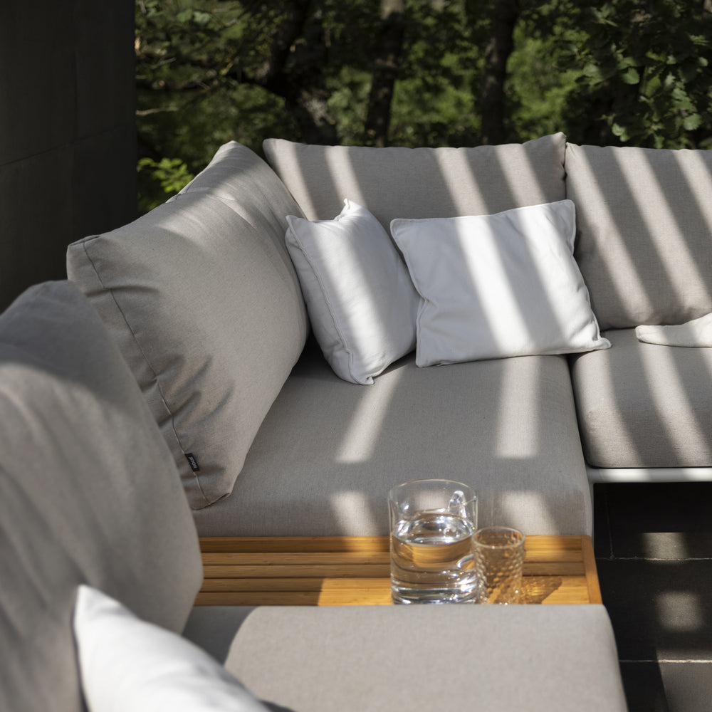 Level 2 Outdoor Corner Sofa