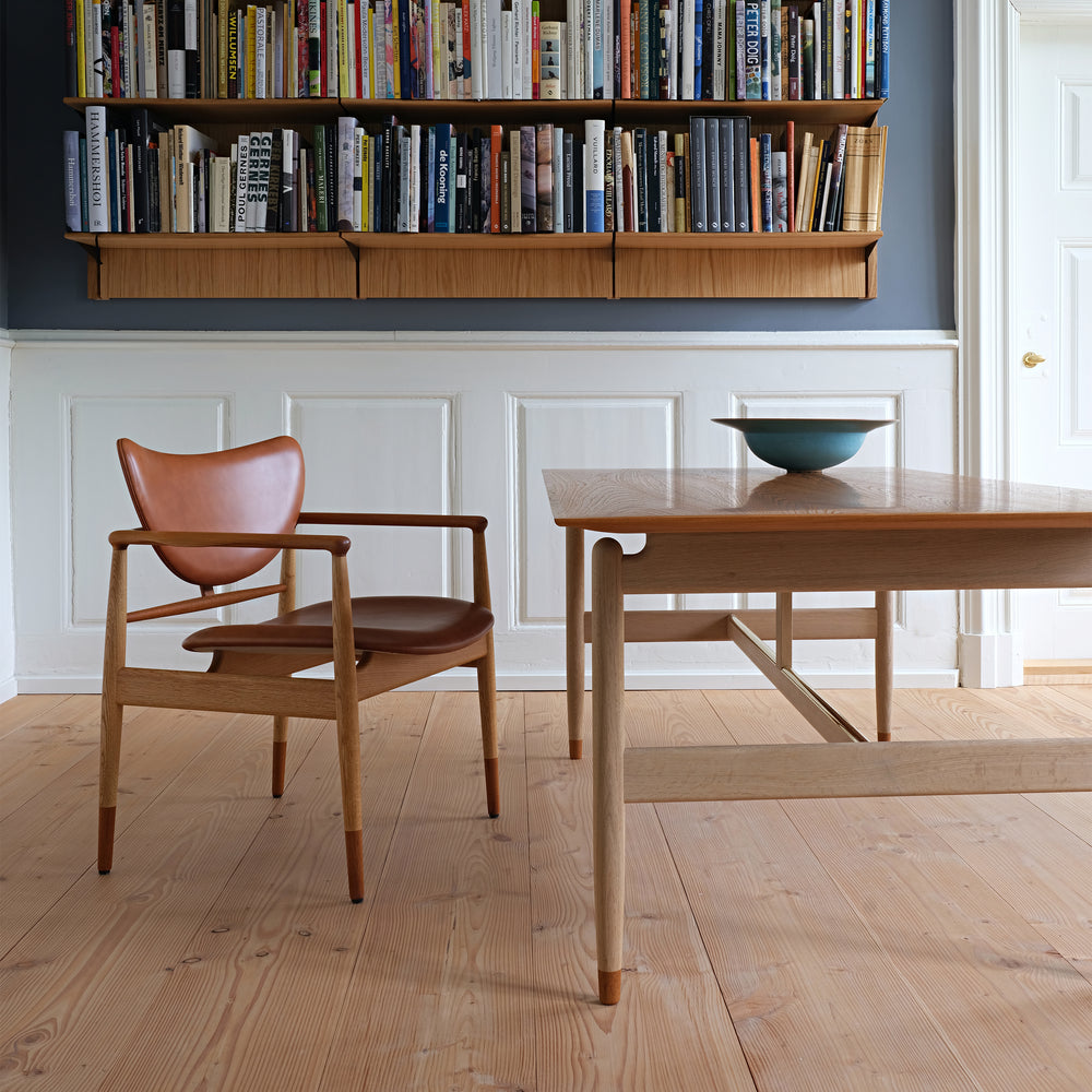48 Armchair