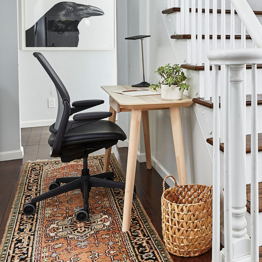 World LM Upholstered Task Chair