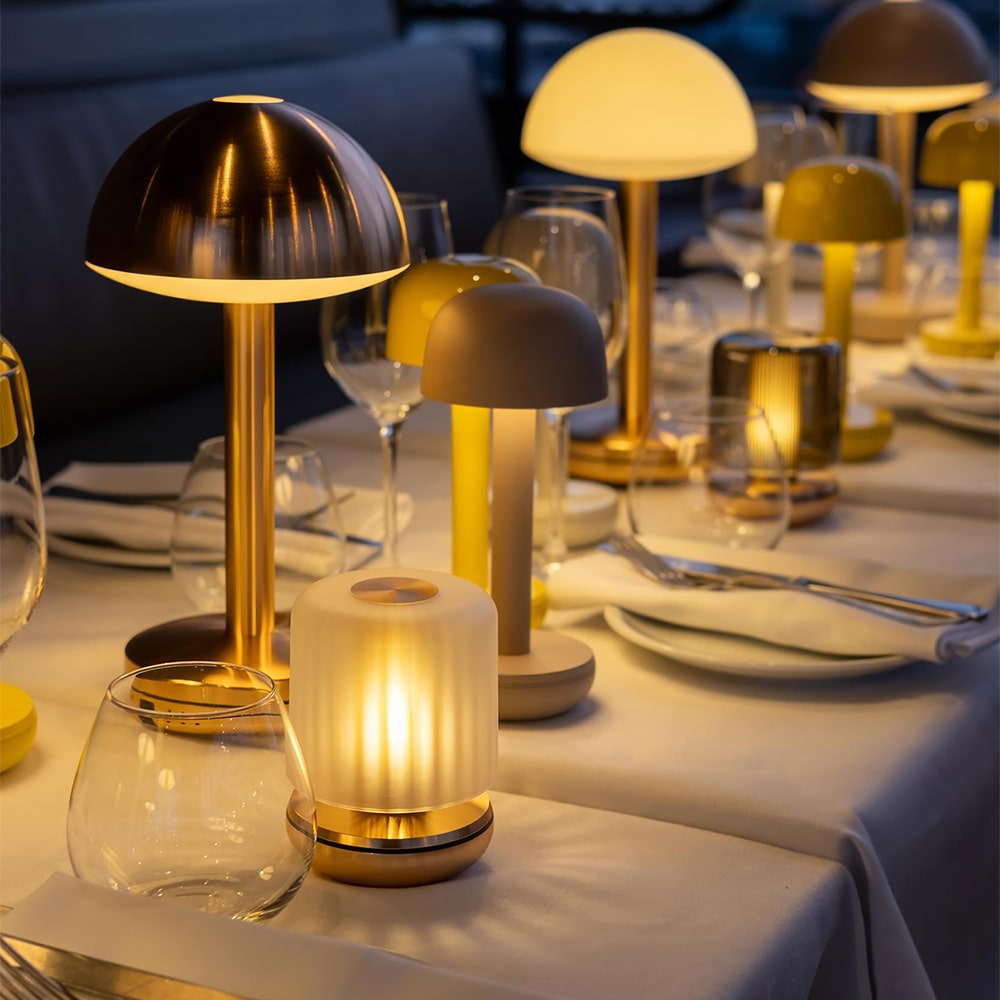 firefly テーブルライト　humble Humble Lights Firefly Outdoor Portable Table Lamp - 2Modern