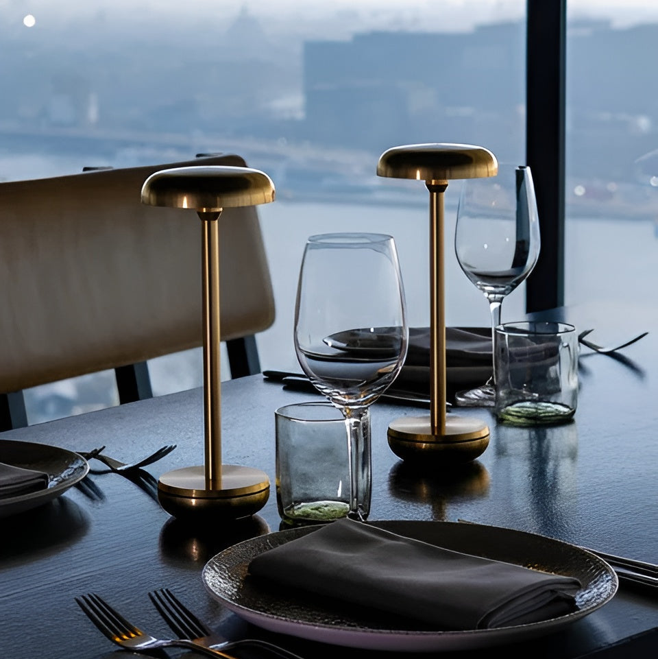 Air Indoor/Outdoor Portable Table Lamp