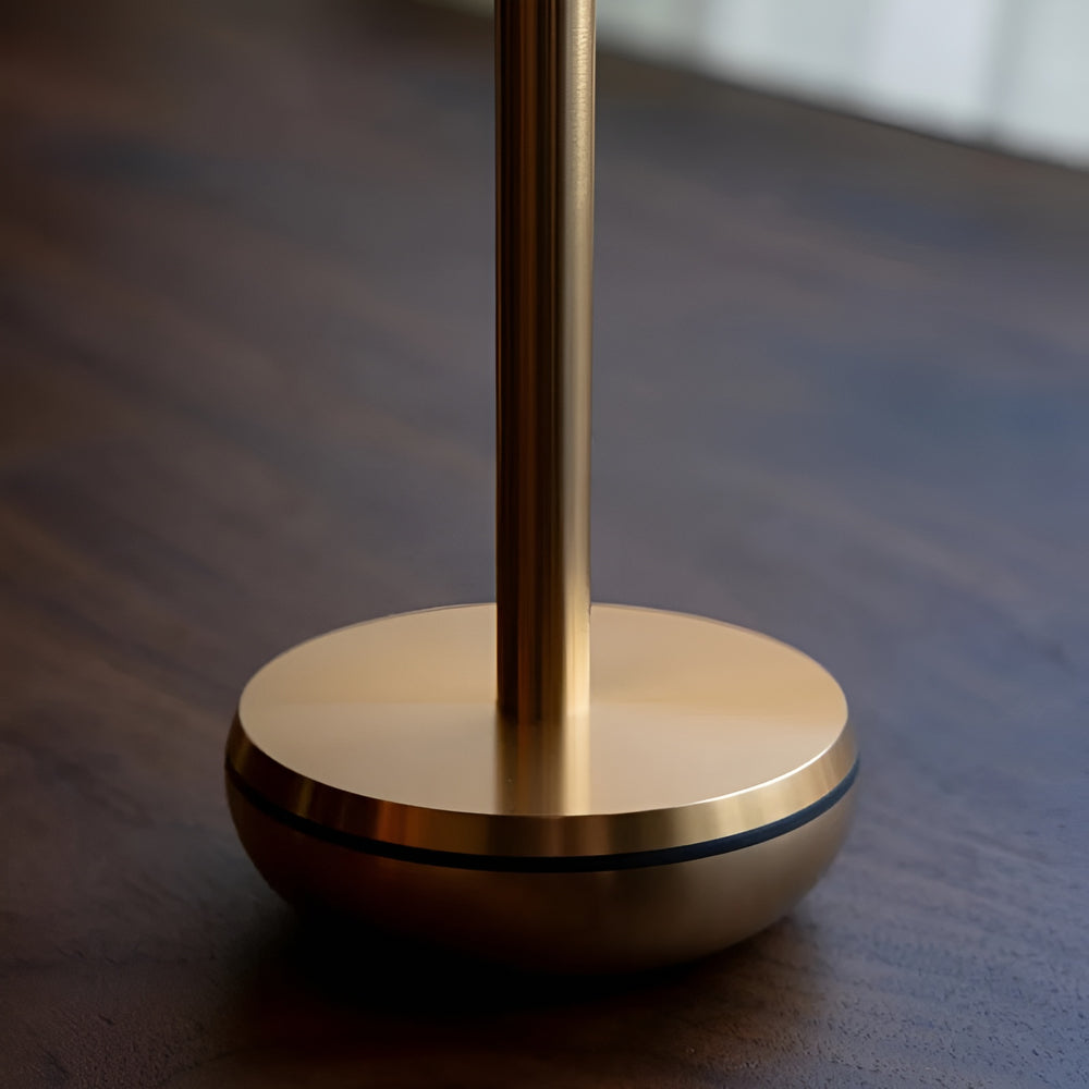 Air Indoor/Outdoor Portable Table Lamp