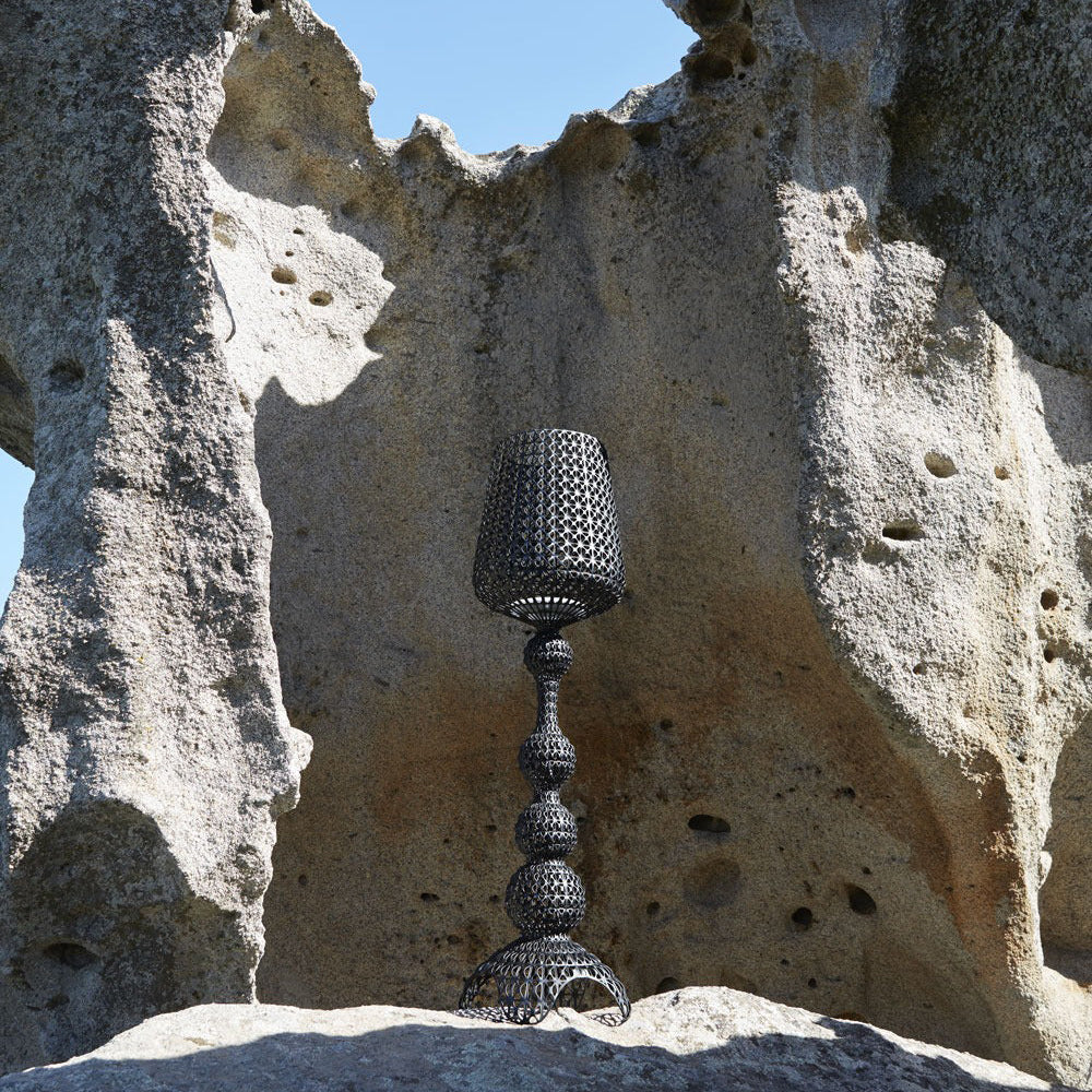 Kabuki LED Outdoor Floor Lamp