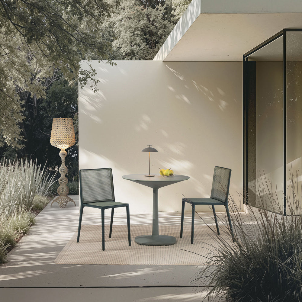 Kabuki LED Outdoor Floor Lamp