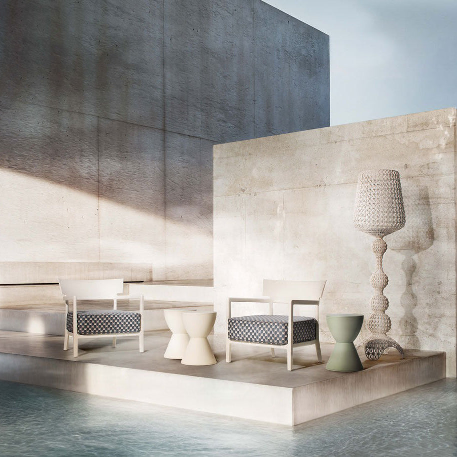 Kabuki LED Outdoor Floor Lamp