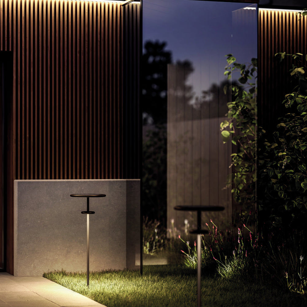 Planet B Outdoor Solar Path Light