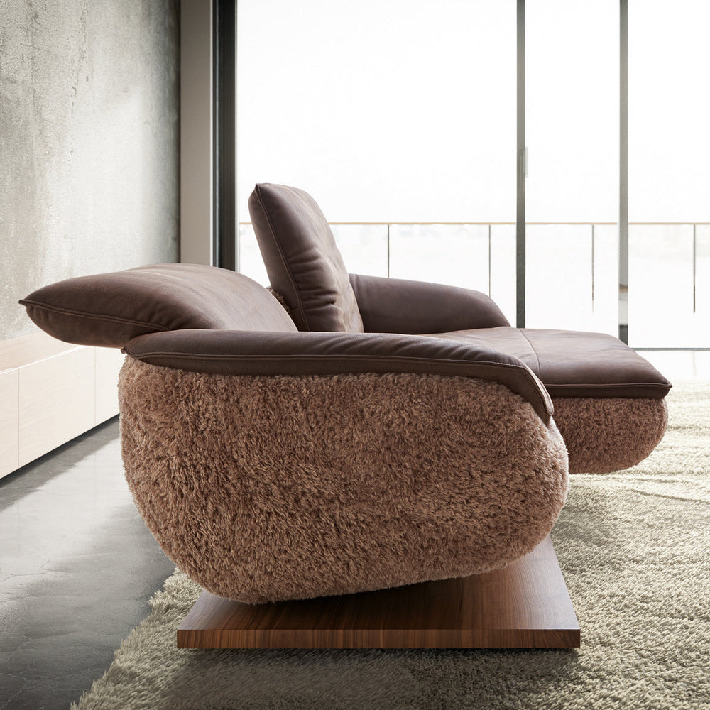 CXP2 Mooove Media Lounge Chair
