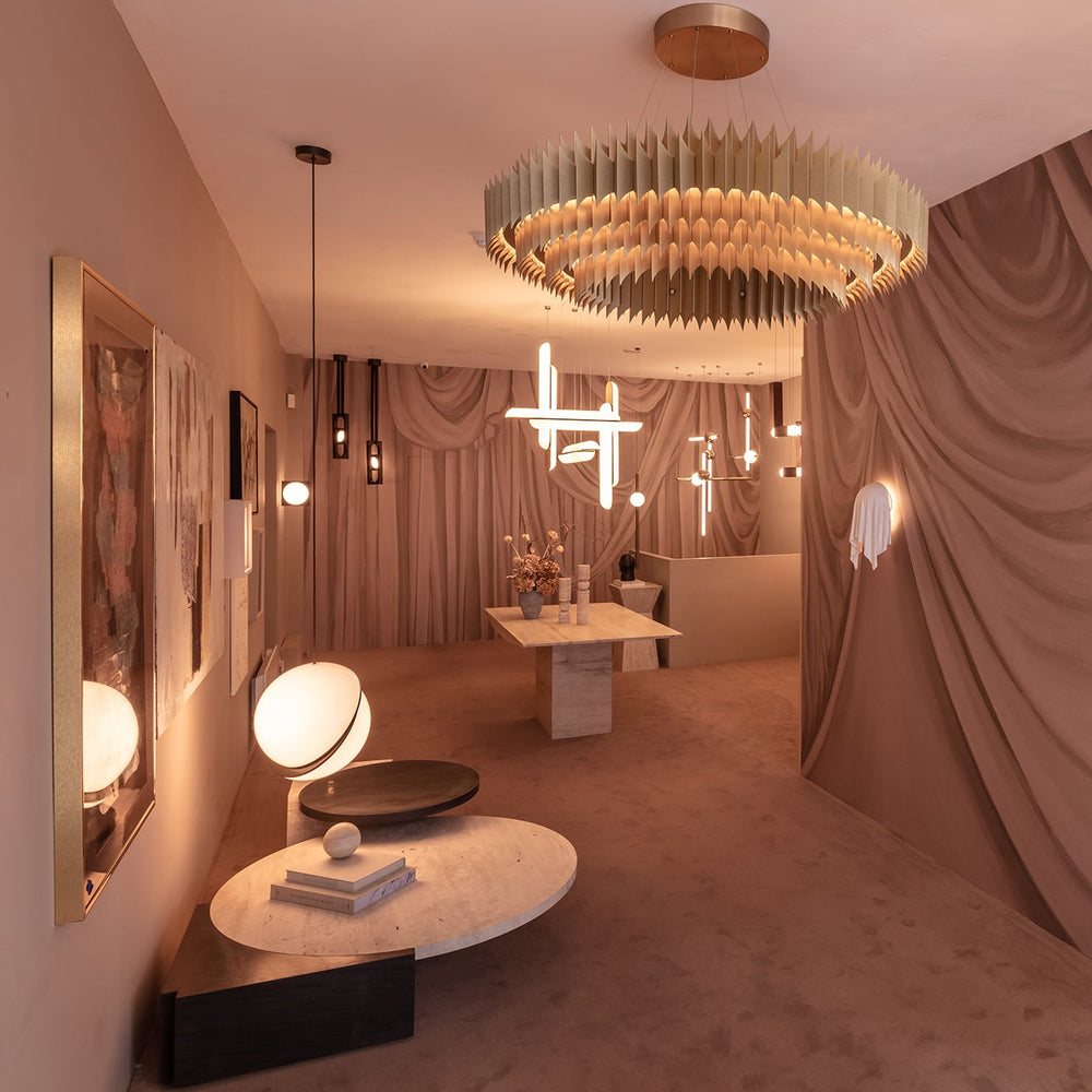 King Pendant Light
