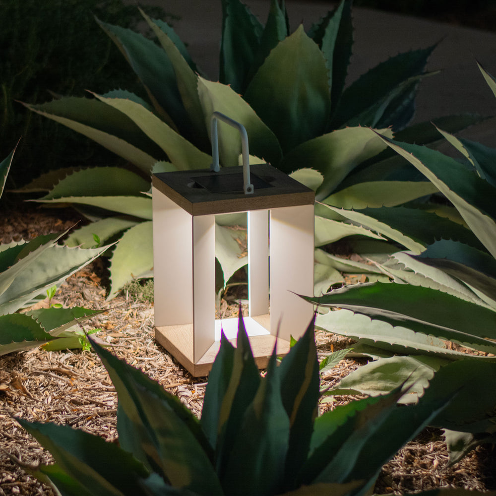 Blade Solar Outdoor Lantern