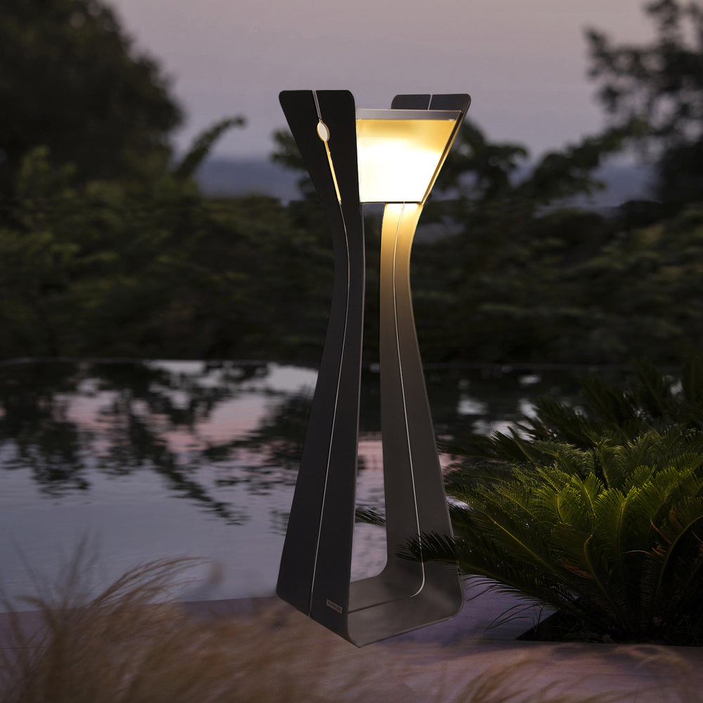 Bloom Solar Outdoor Floor Lamp